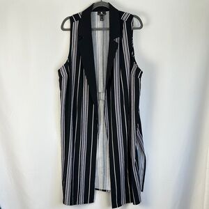 Love & Legend Black White Striped Sleeveless Vest Cardigan